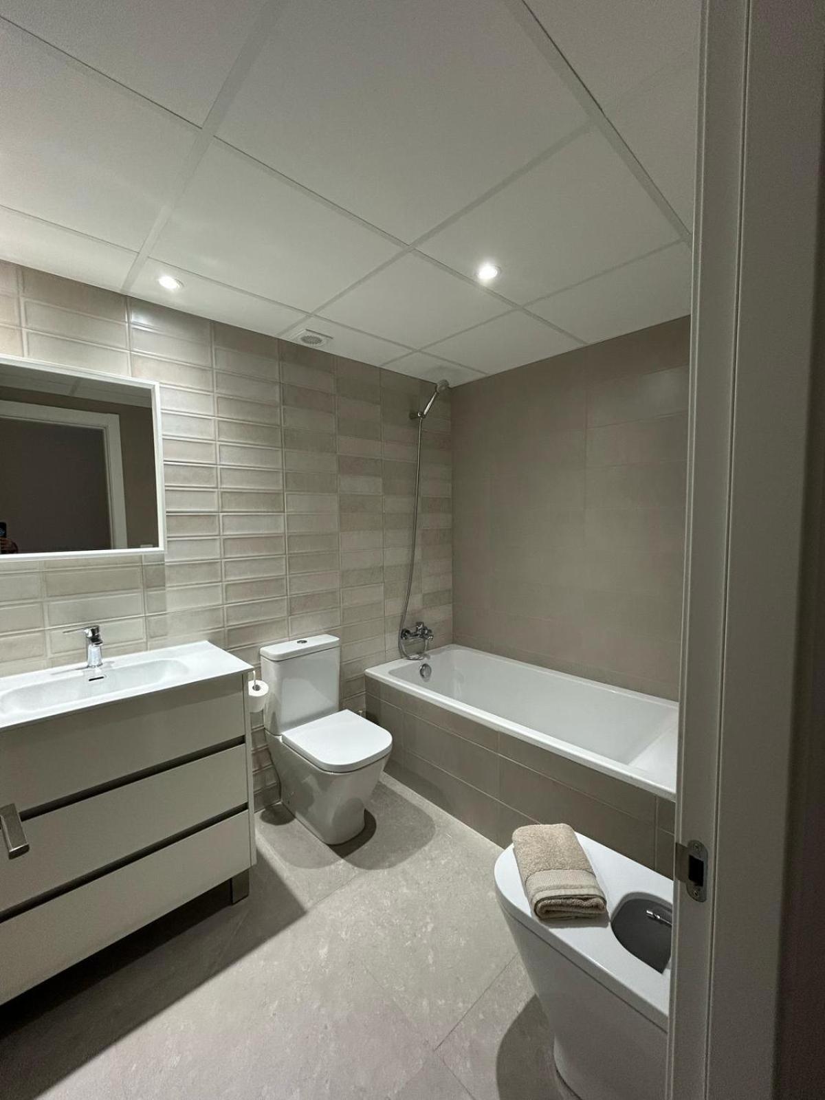 Apartamentos Corteingles Castellon By Tucasanlaplaya Кастельйон-де-ла-Плана Екстер'єр фото